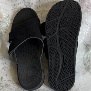 New Balance Revitalign Black Slide Sandals